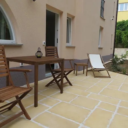 Residence Mediterraneo Baska  Exterior photo