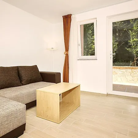 Residence Mediterraneo Baska  Exterior photo
