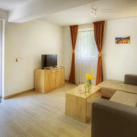 Residence Mediterraneo Baska  Exterior photo